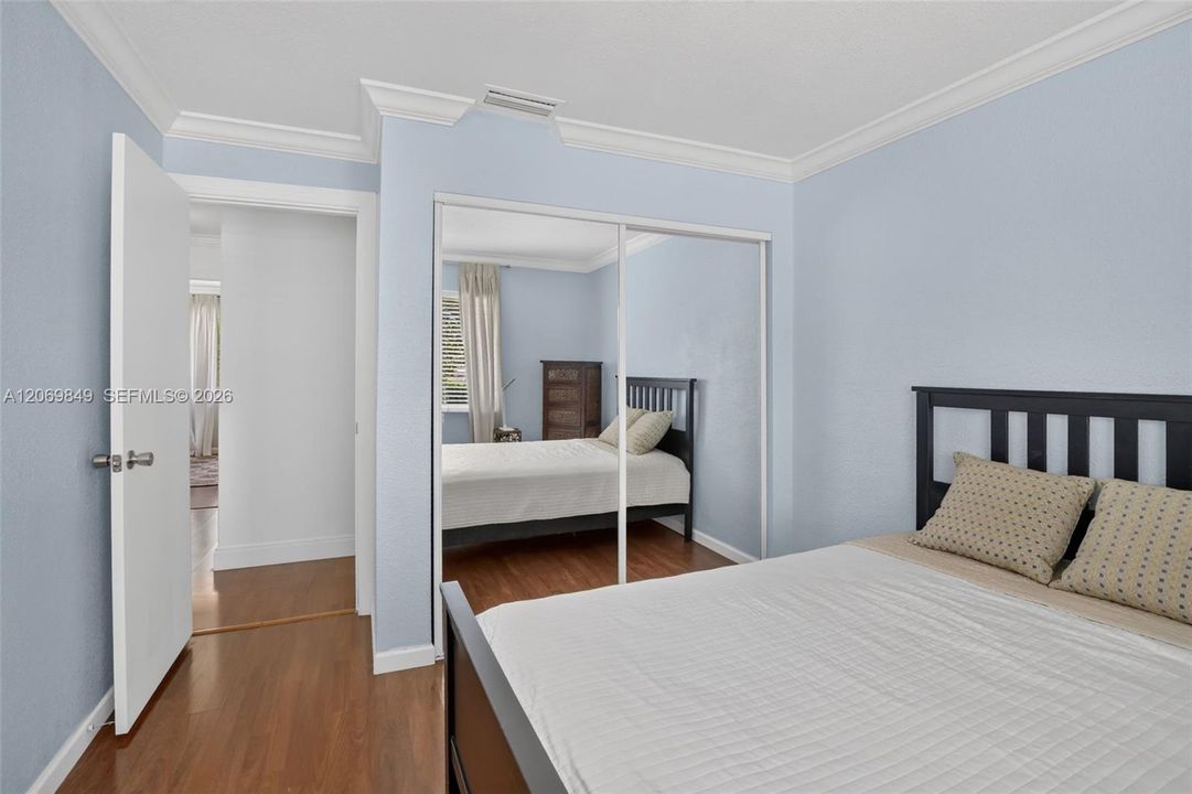 For Sale: $359,900 (3 beds, 2 baths, 1353 Square Feet)
