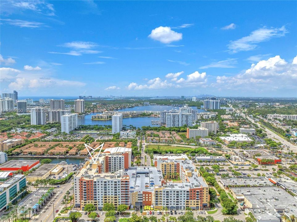 For Rent: $3,400 (2 beds, 2 baths, 1074 Square Feet)