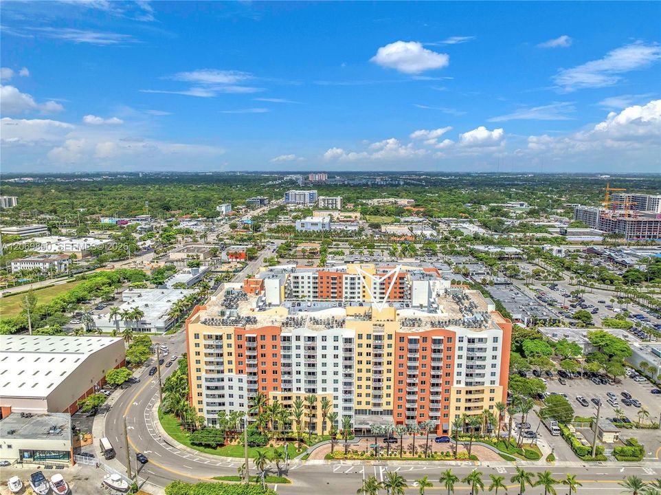 For Rent: $3,400 (2 beds, 2 baths, 1074 Square Feet)