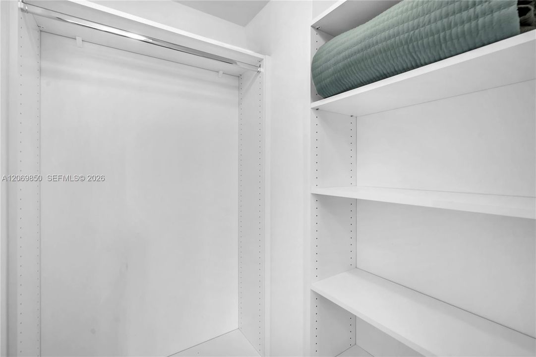For Rent: $3,400 (2 beds, 2 baths, 1074 Square Feet)
