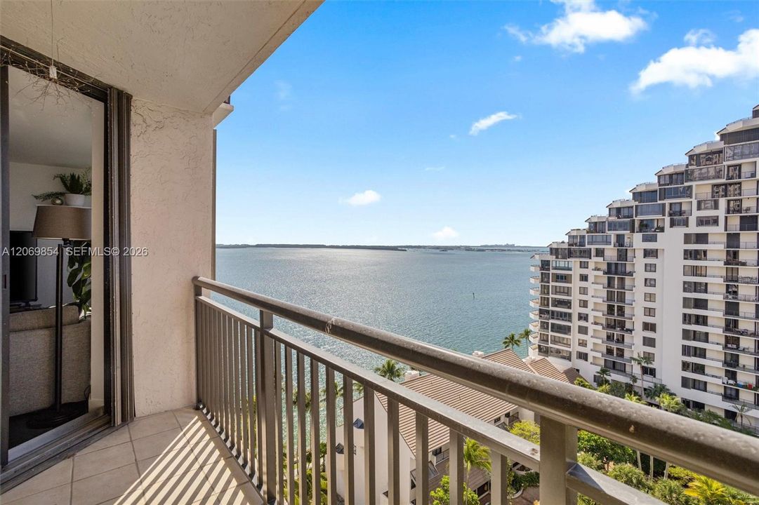 Wake up to the gentle sea breeze and unwind with spectacular panoramic views from this stunning private balcony. Overlooking the glistening bay, this outdoor retreat offers a serene escape, perfect for morning coffee or evening sunsets.