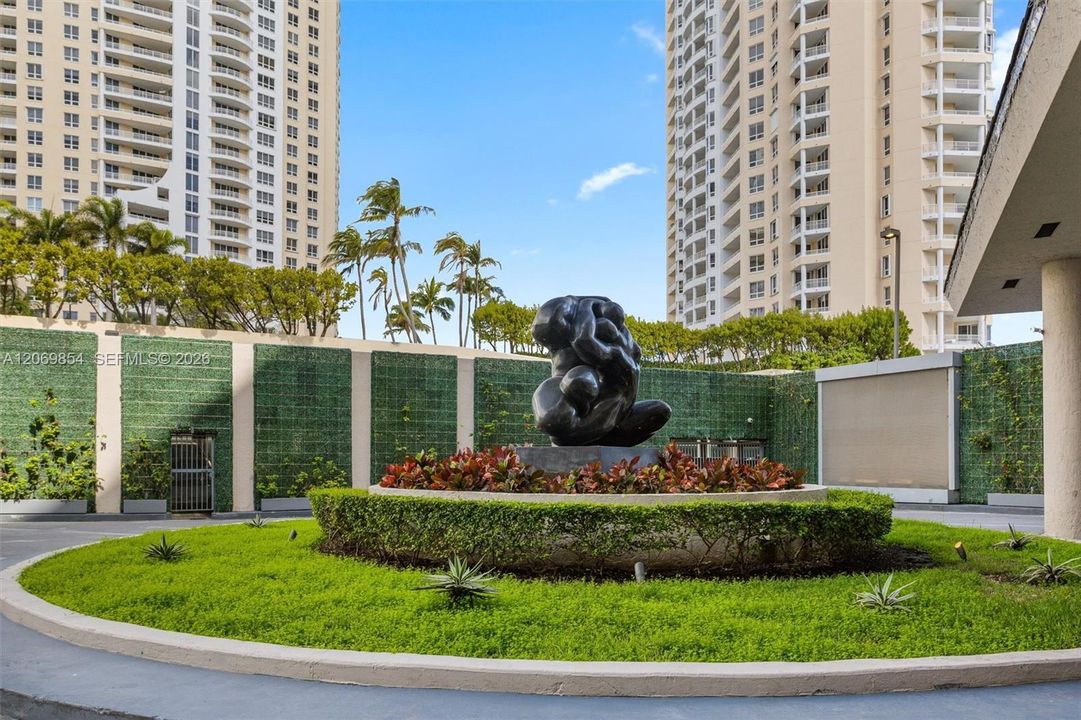 En Venta: $660,000 (2 camas, 2 baños, 1030 Pies cuadrados)