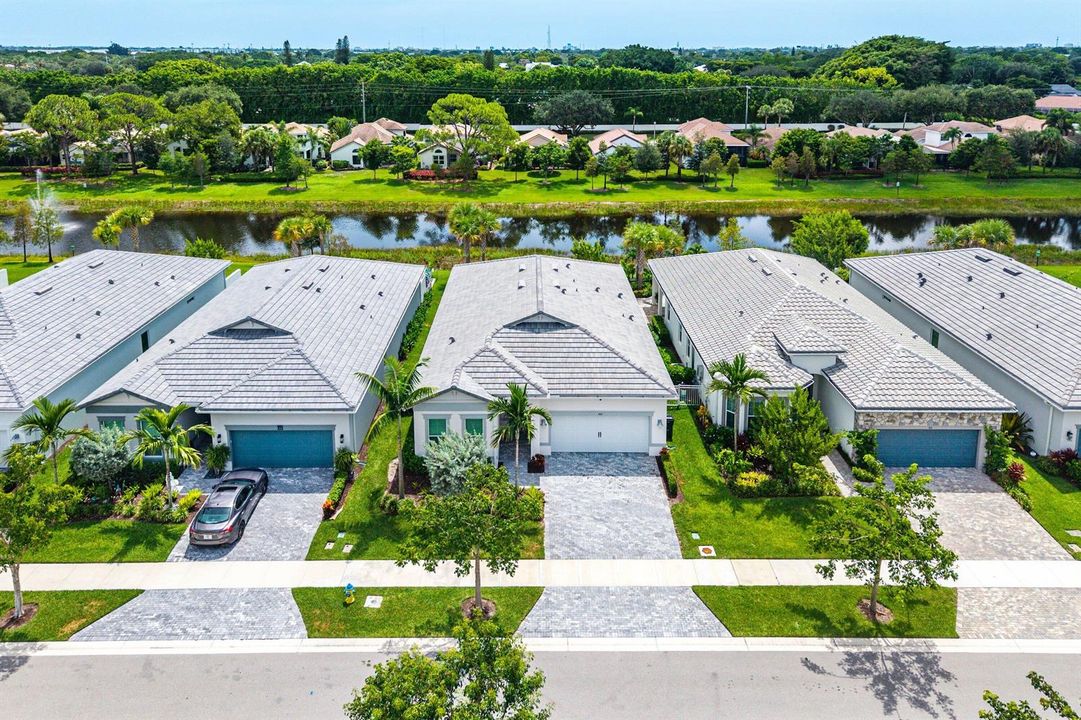 015-349GeillisPath-DelrayBeach-FL-33445-