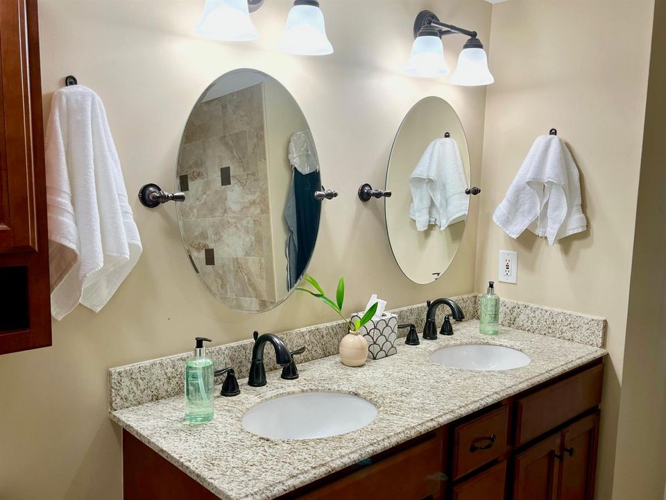 DUAL VANITIES