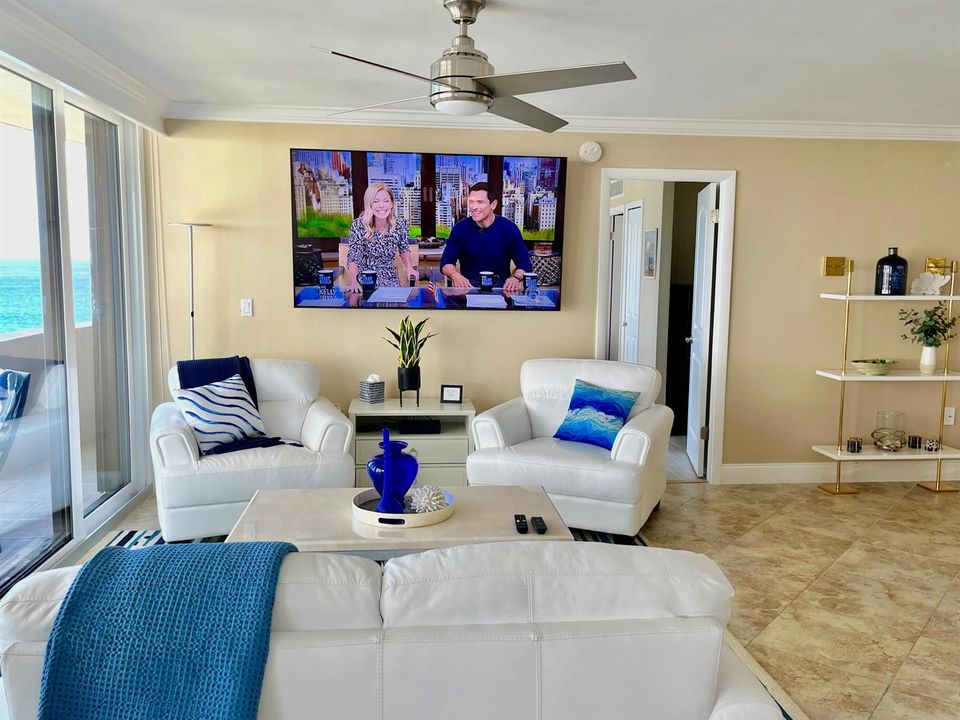 LIVING AREA MEDIA
