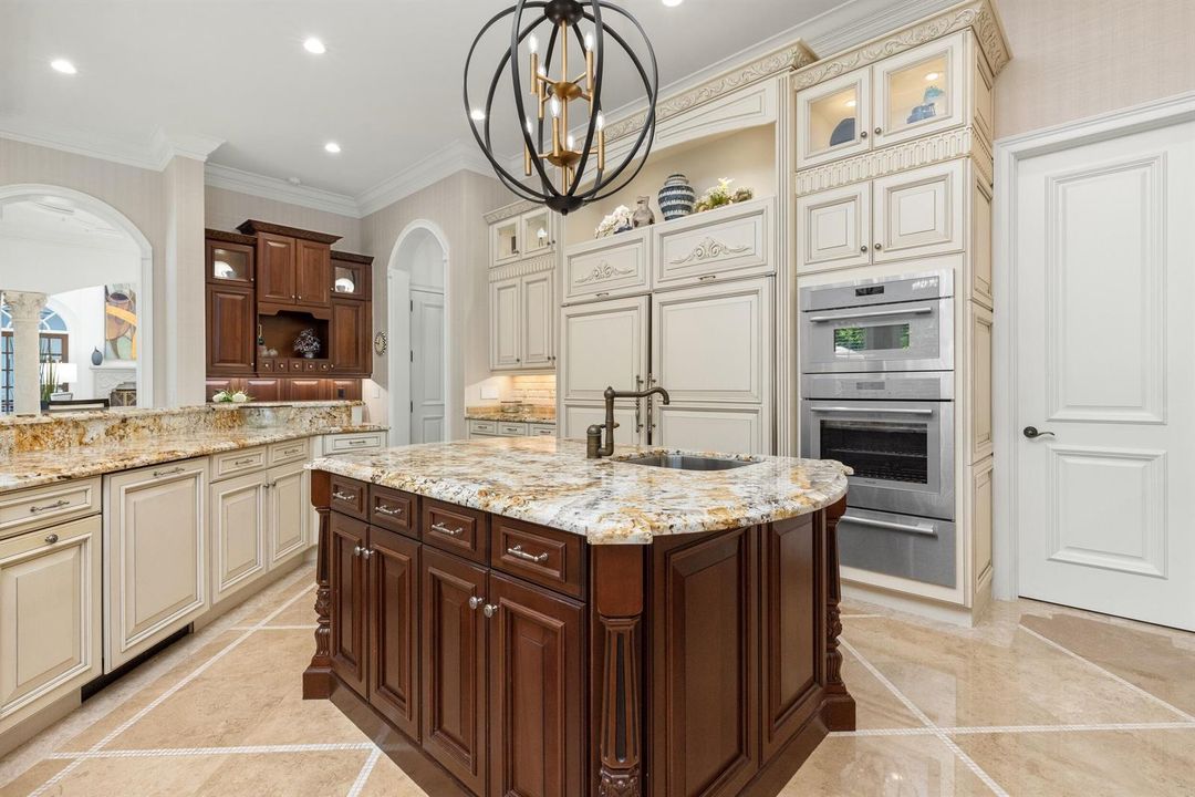Kitchen 5