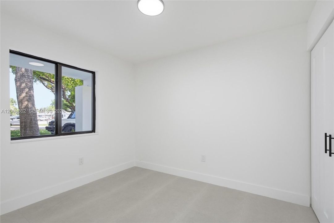 For Sale: $625,000 (3 beds, 2 baths, 1231 Square Feet)