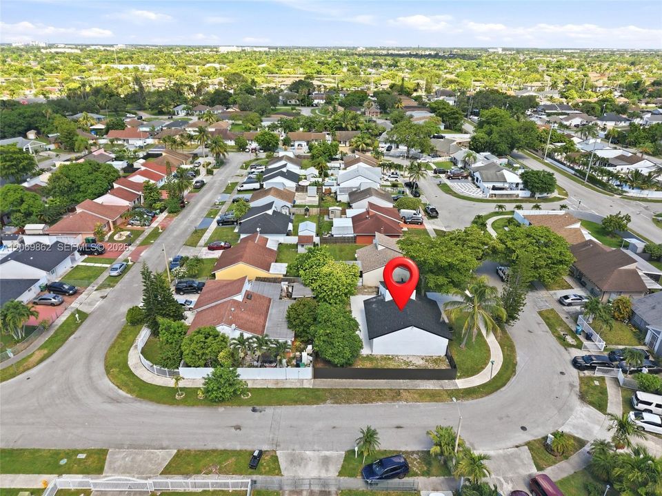 For Sale: $625,000 (3 beds, 2 baths, 1231 Square Feet)