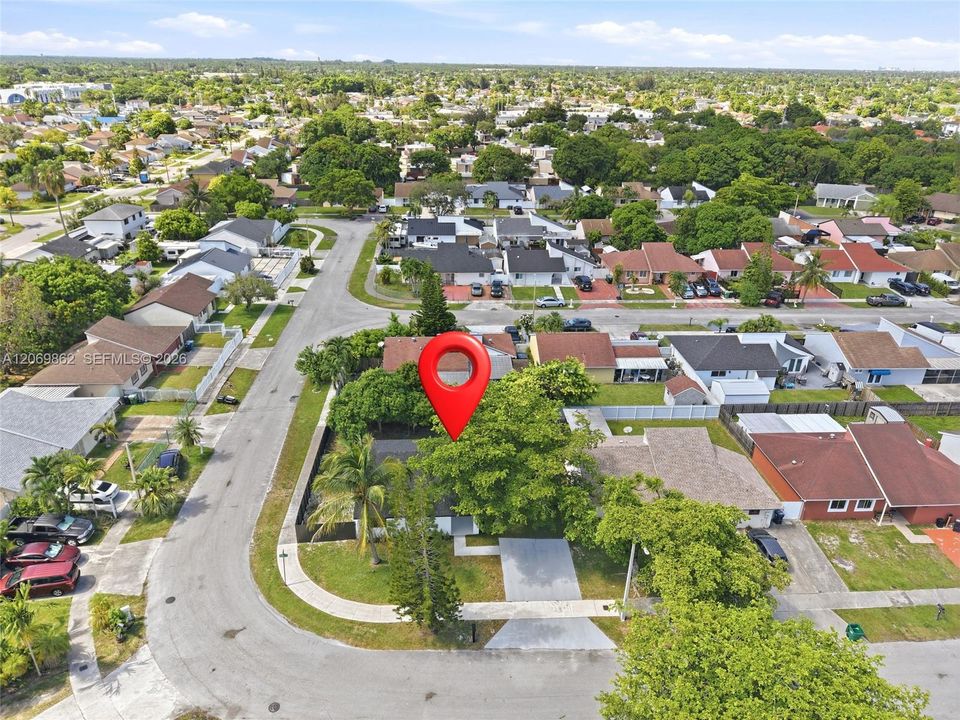 For Sale: $625,000 (3 beds, 2 baths, 1231 Square Feet)