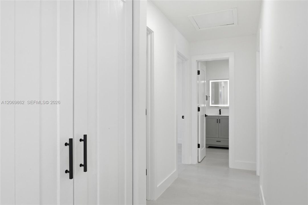 For Sale: $625,000 (3 beds, 2 baths, 1231 Square Feet)