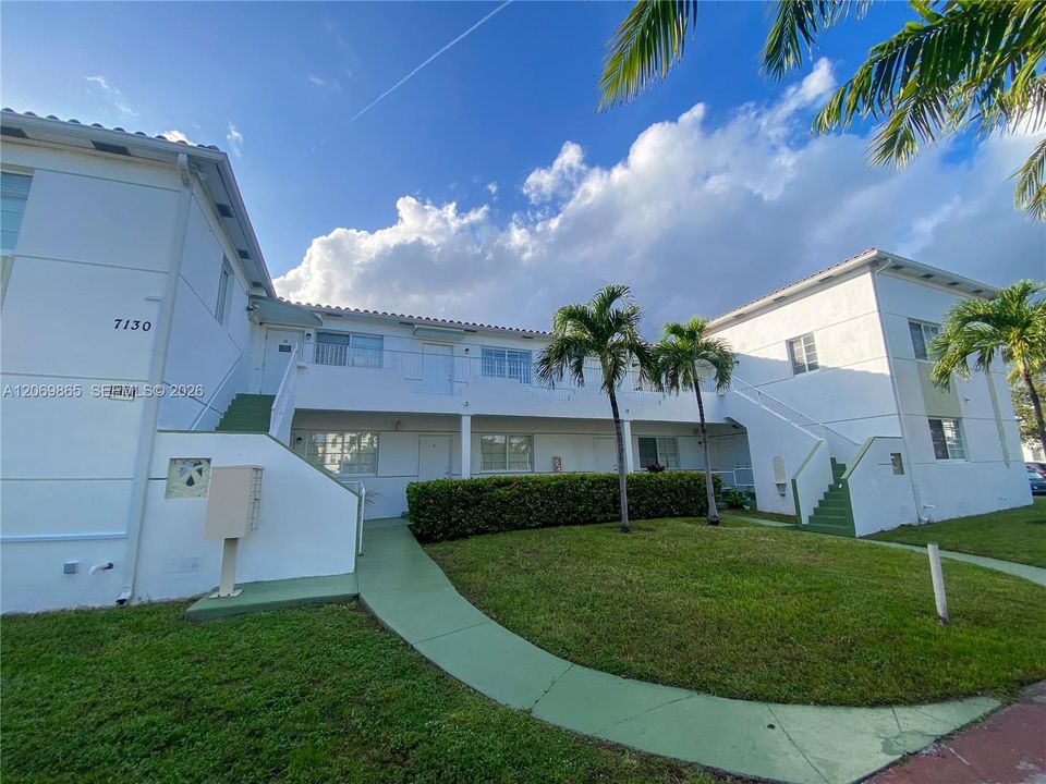 For Rent: $1,850 (1 beds, 1 baths, 6999 Square Feet)