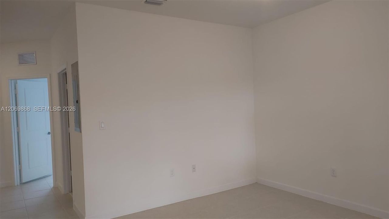 For Rent: $2,450 (3 beds, 2 baths, 1328 Square Feet)