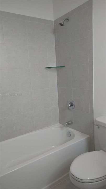For Rent: $2,450 (3 beds, 2 baths, 1328 Square Feet)
