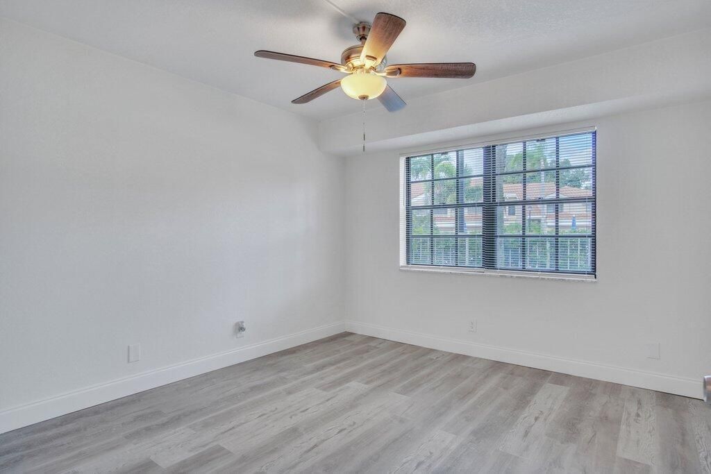 Guest 2nd Bedroom.jpg-SMALL