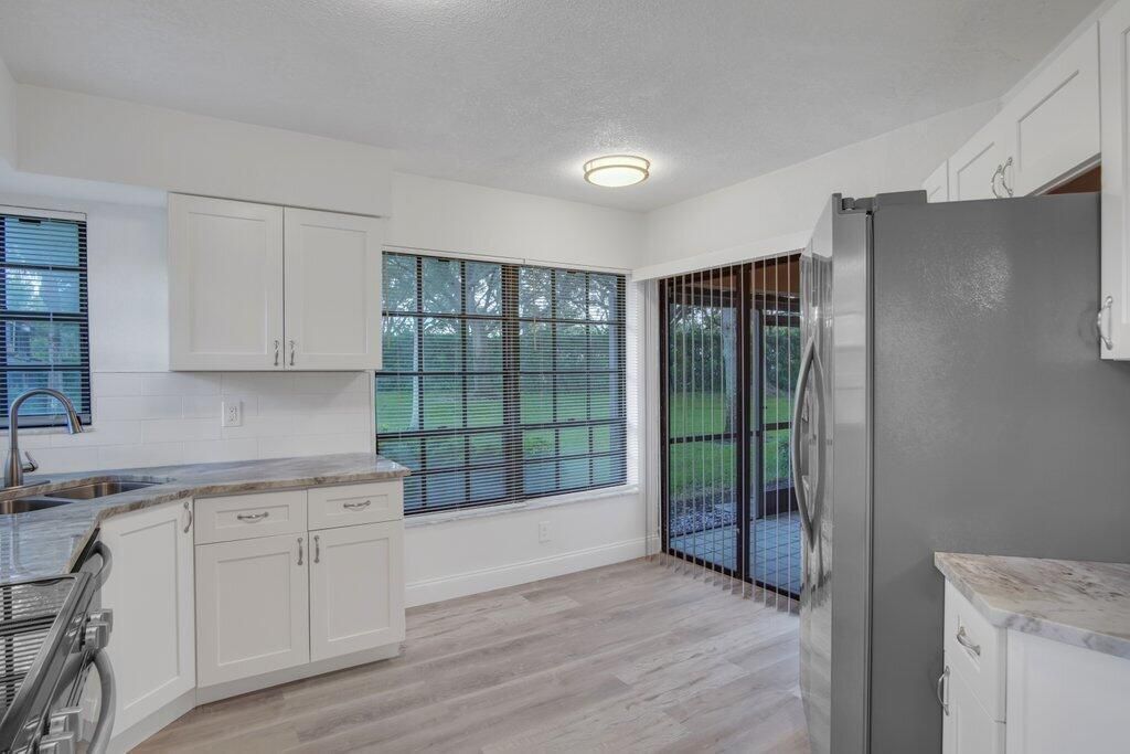 Kitchen to Patio.jpg-SMALL
