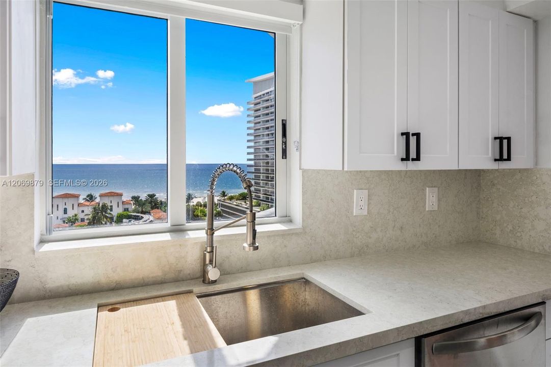 En Venta: $689,000 (2 camas, 2 baños, 970 Pies cuadrados)