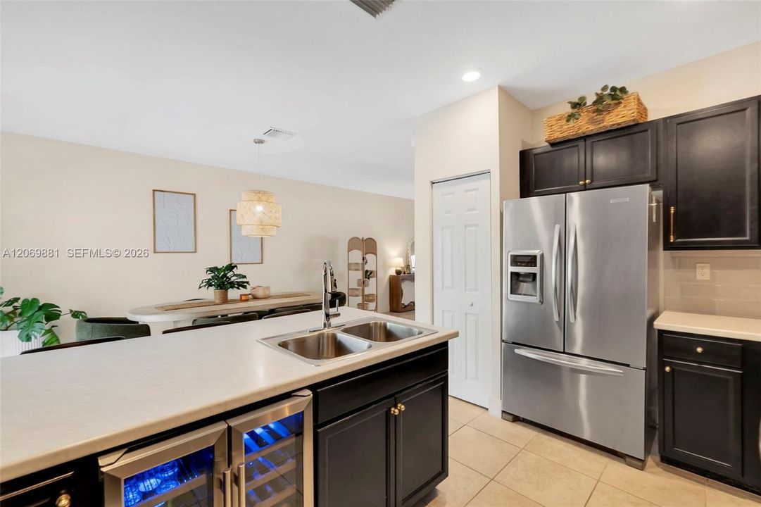 For Sale: $514,999 (3 beds, 2 baths, 1650 Square Feet)
