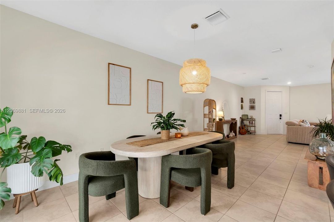 For Sale: $514,999 (3 beds, 2 baths, 1650 Square Feet)