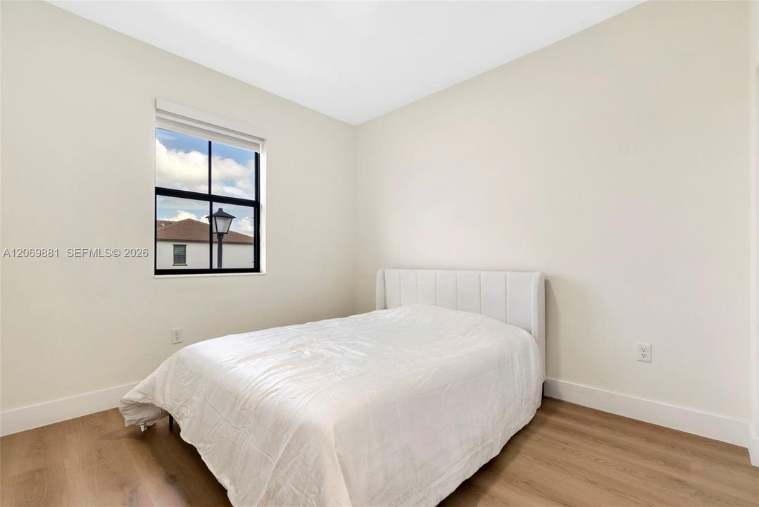 For Sale: $514,999 (3 beds, 2 baths, 1650 Square Feet)