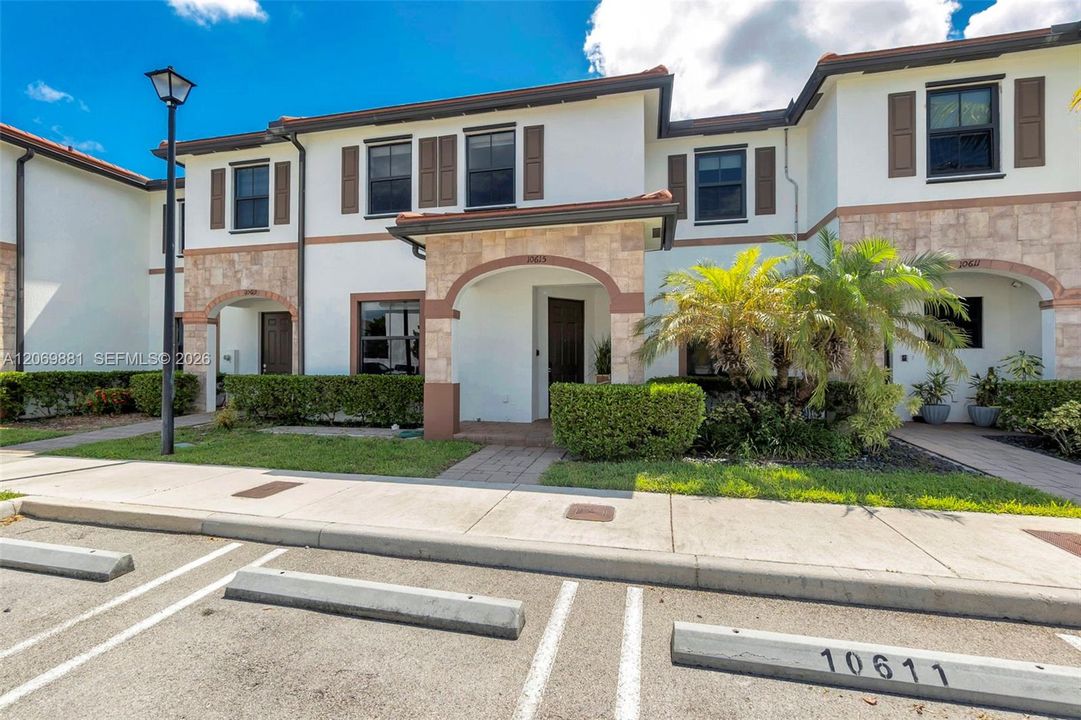 For Sale: $514,999 (3 beds, 2 baths, 1650 Square Feet)