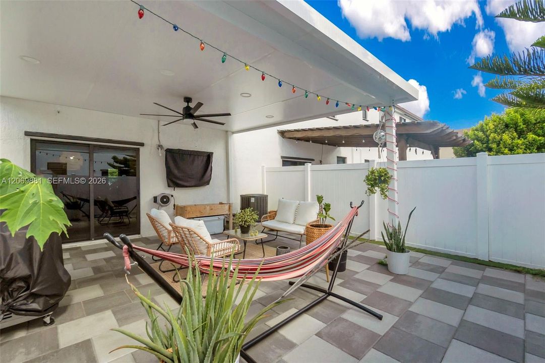 For Sale: $514,999 (3 beds, 2 baths, 1650 Square Feet)