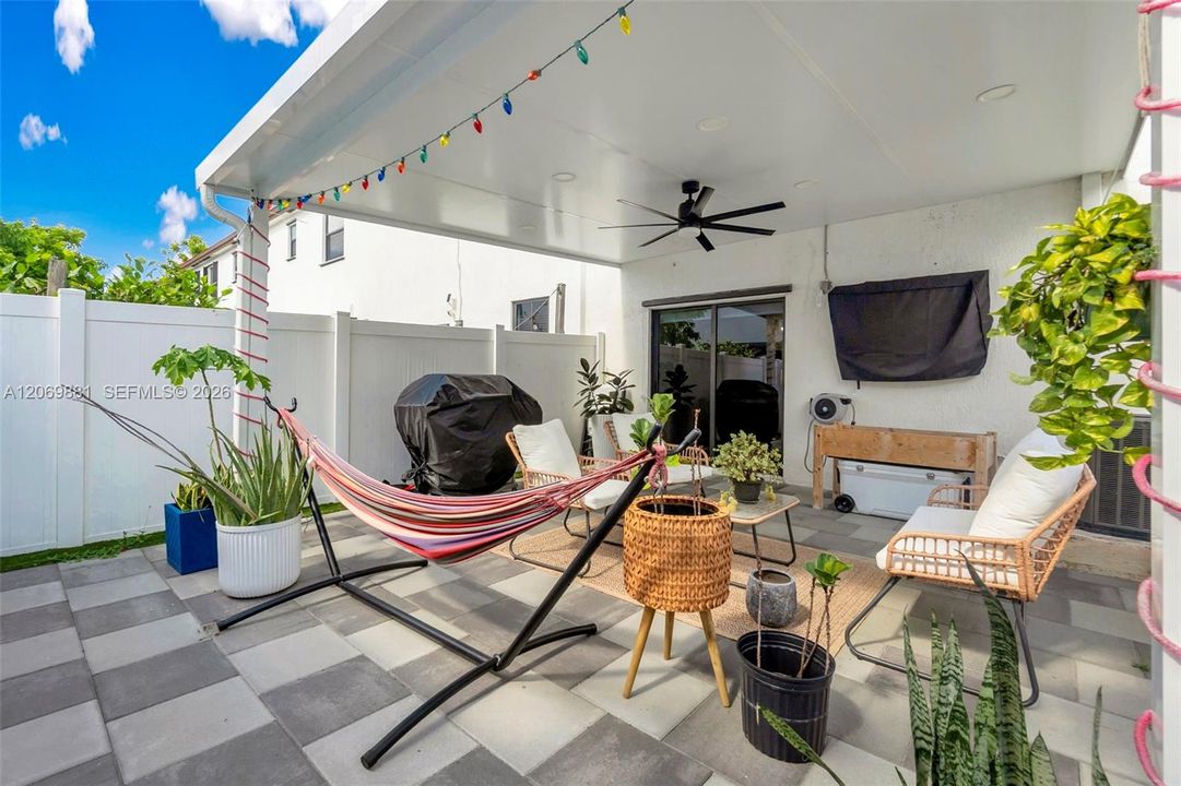 For Sale: $514,999 (3 beds, 2 baths, 1650 Square Feet)