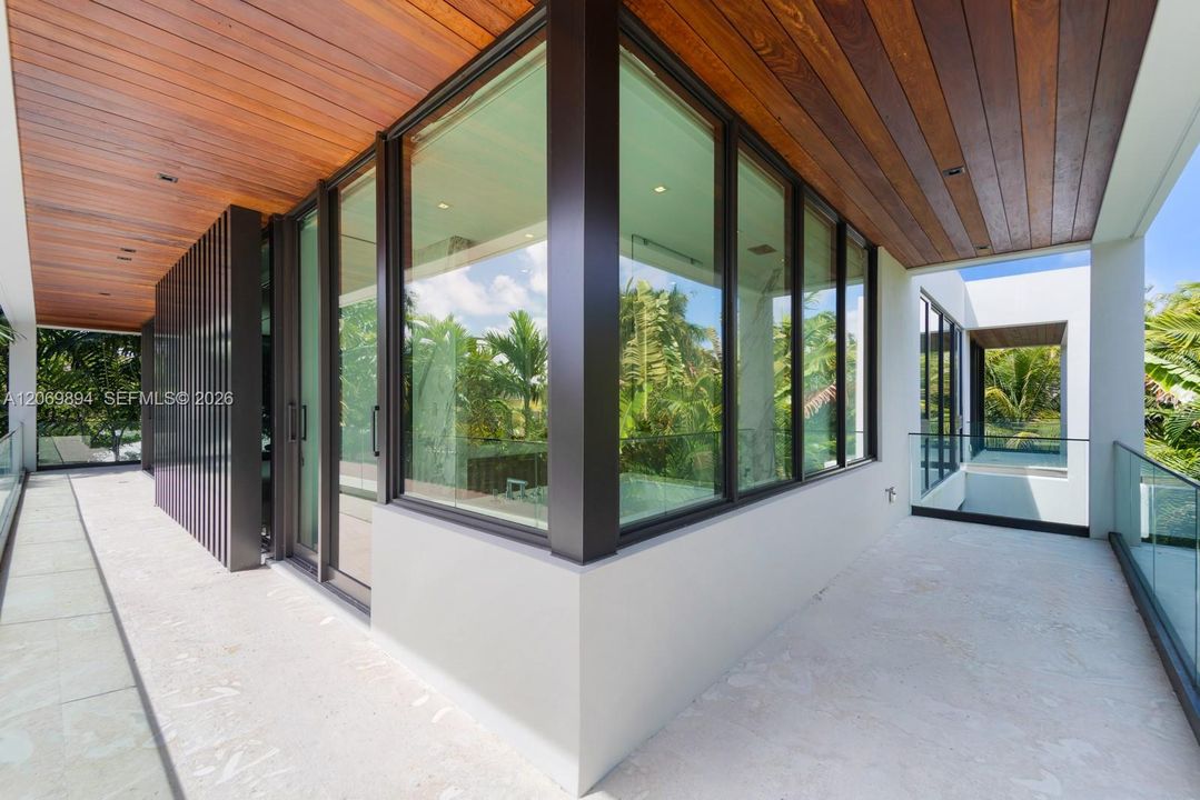 For Sale: $9,700,000 (6 beds, 7 baths, 4590 Square Feet)
