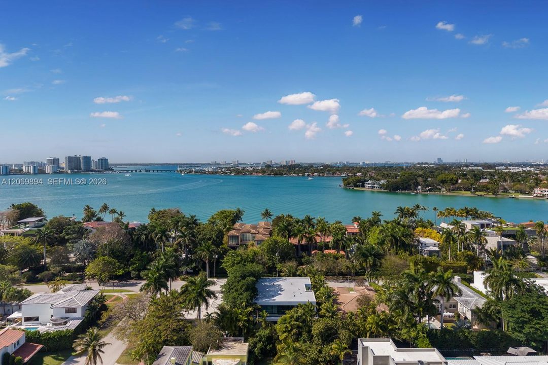 For Sale: $9,700,000 (6 beds, 7 baths, 4590 Square Feet)
