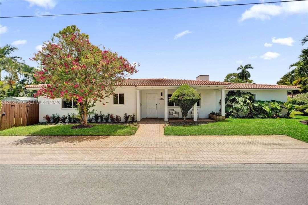 For Rent: $4,500 (4 beds, 3 baths, 1903 Square Feet)