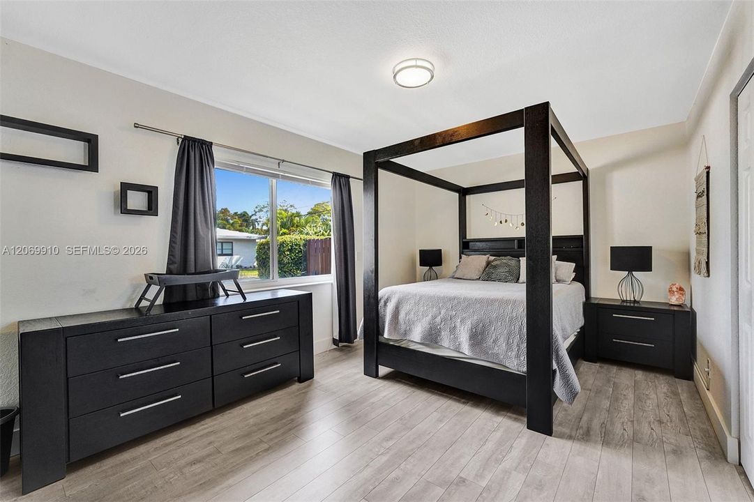 For Rent: $4,500 (4 beds, 3 baths, 1903 Square Feet)