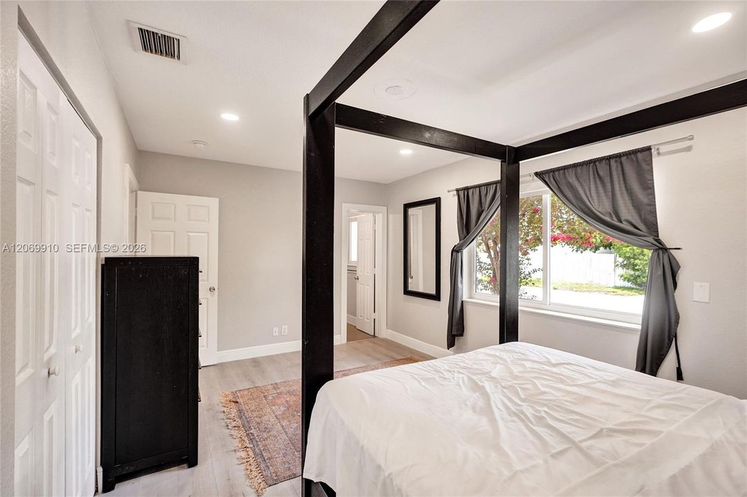 For Rent: $4,500 (4 beds, 3 baths, 1903 Square Feet)