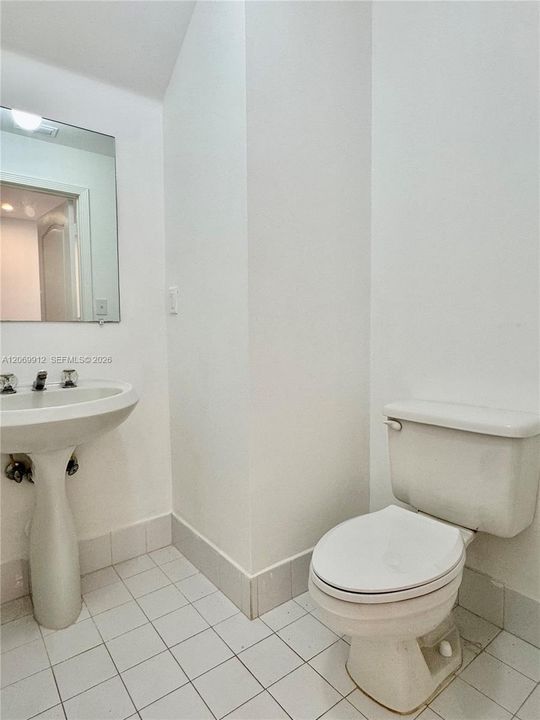 For Rent: $3,200 (3 beds, 2 baths, 1466 Square Feet)