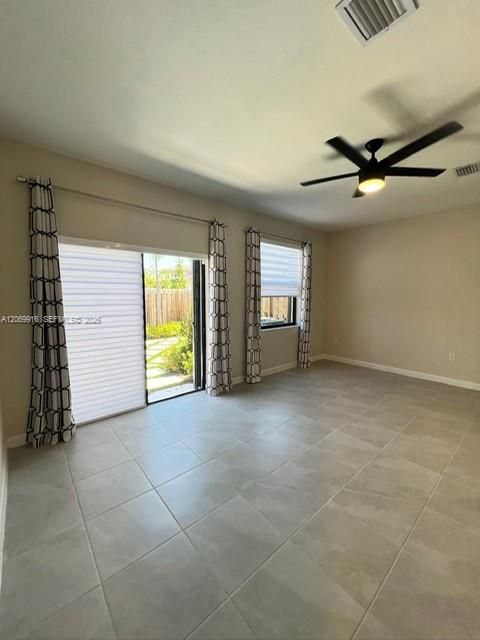 For Rent: $2,600 (3 beds, 2 baths, 1545 Square Feet)