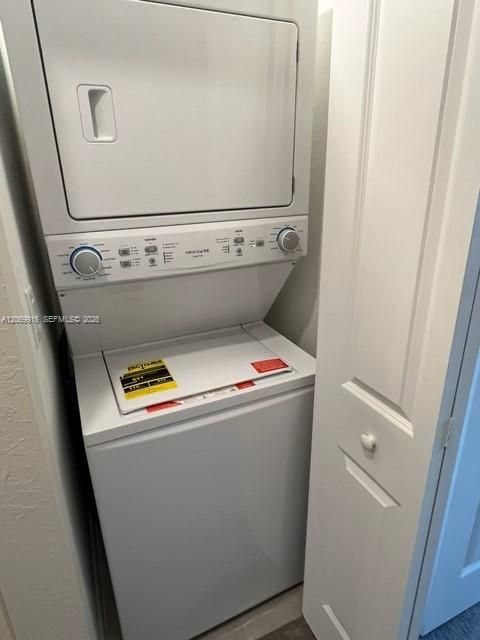 For Rent: $2,600 (3 beds, 2 baths, 1545 Square Feet)