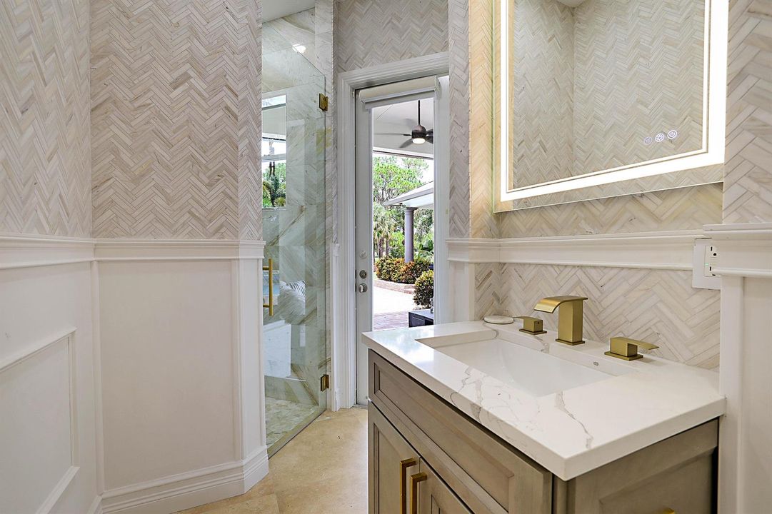 Cabana Bath