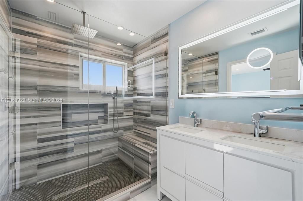 For Sale: $918,000 (3 beds, 2 baths, 1400 Square Feet)