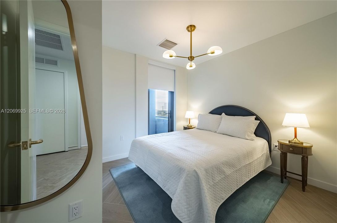 For Rent: $6,000 (2 beds, 2 baths, 840 Square Feet)