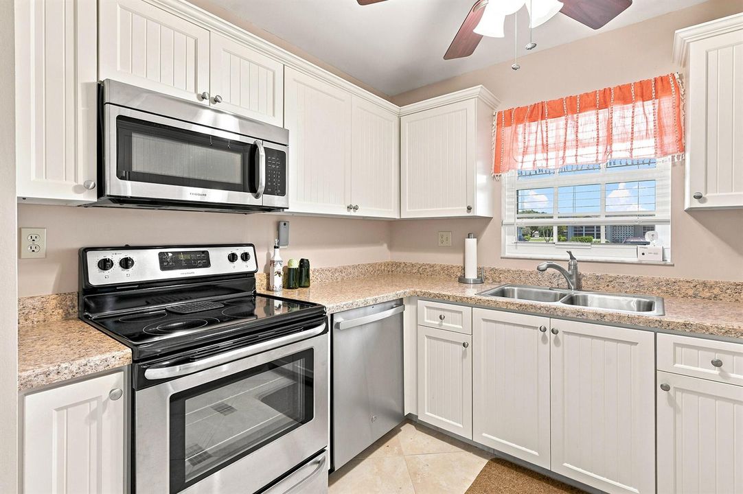 12_kitchen