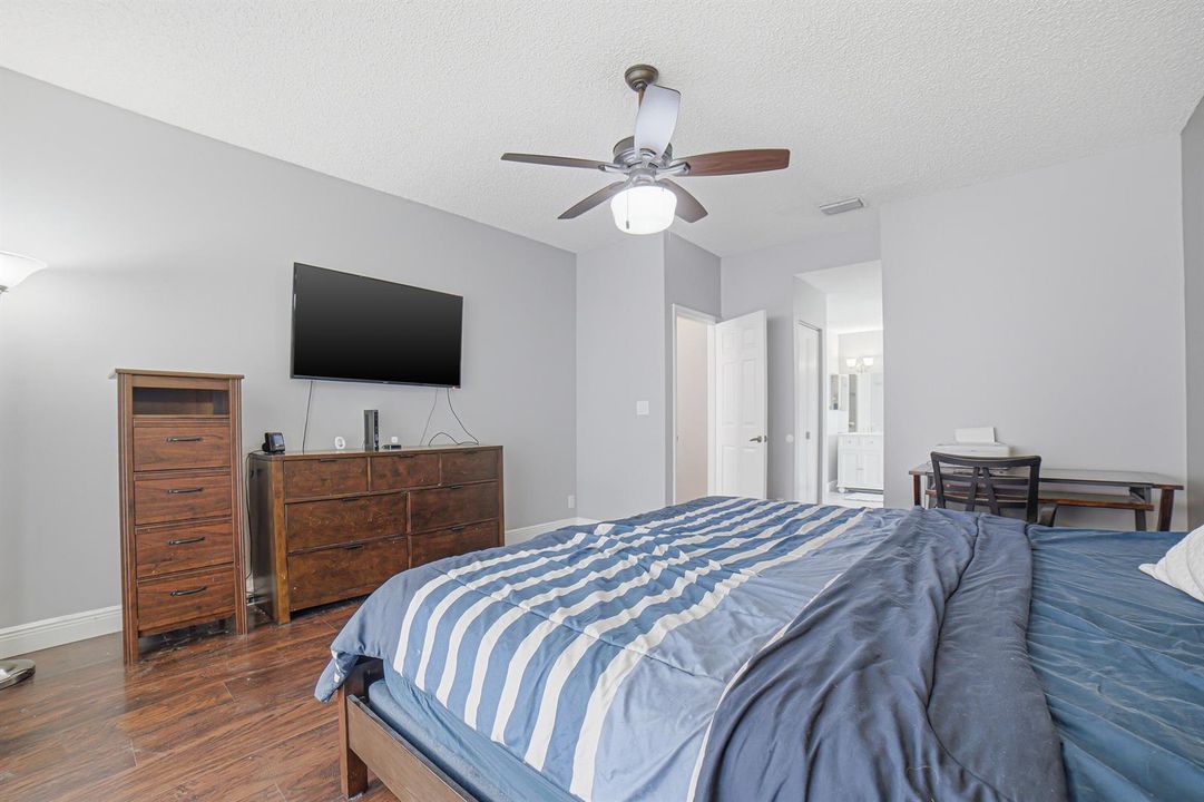 Bedroom1-B