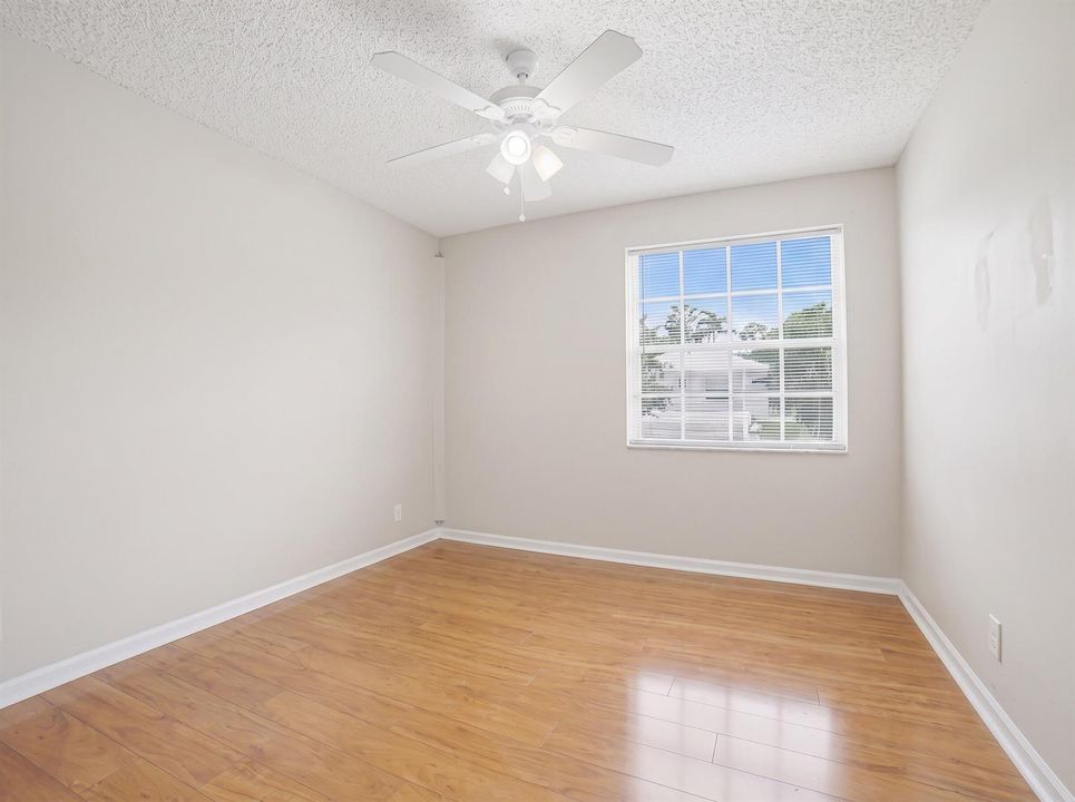 Bedroom4