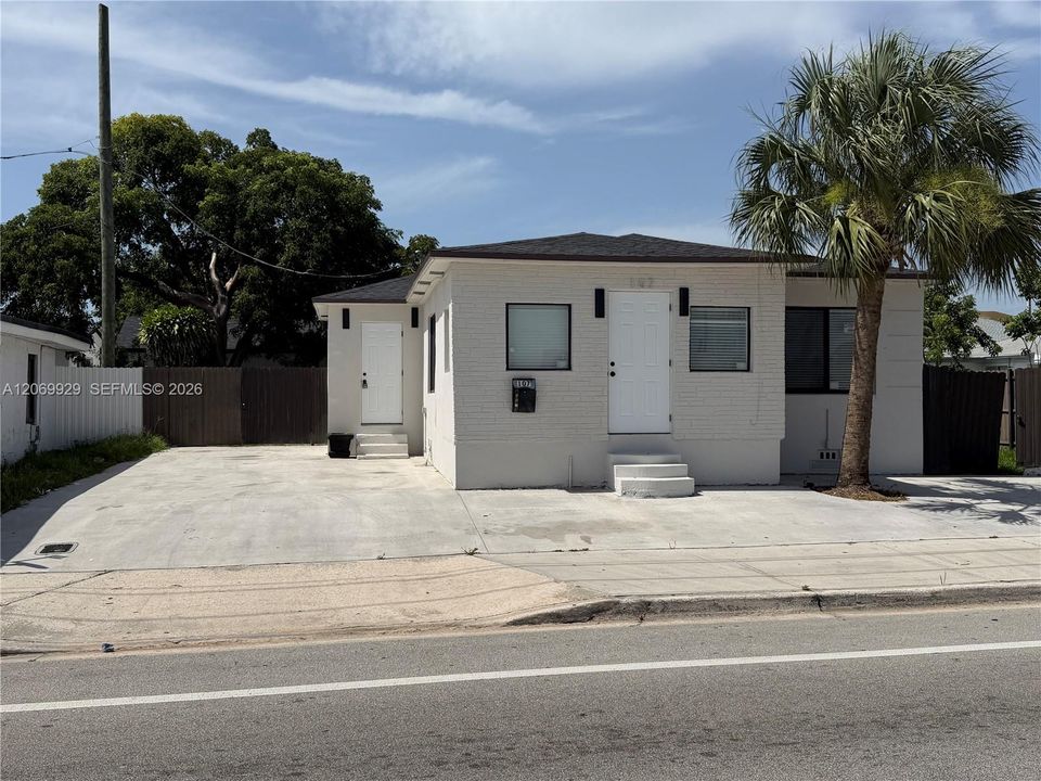 For Rent: $3,400 (2 beds, 1 baths, 0 Square Feet)