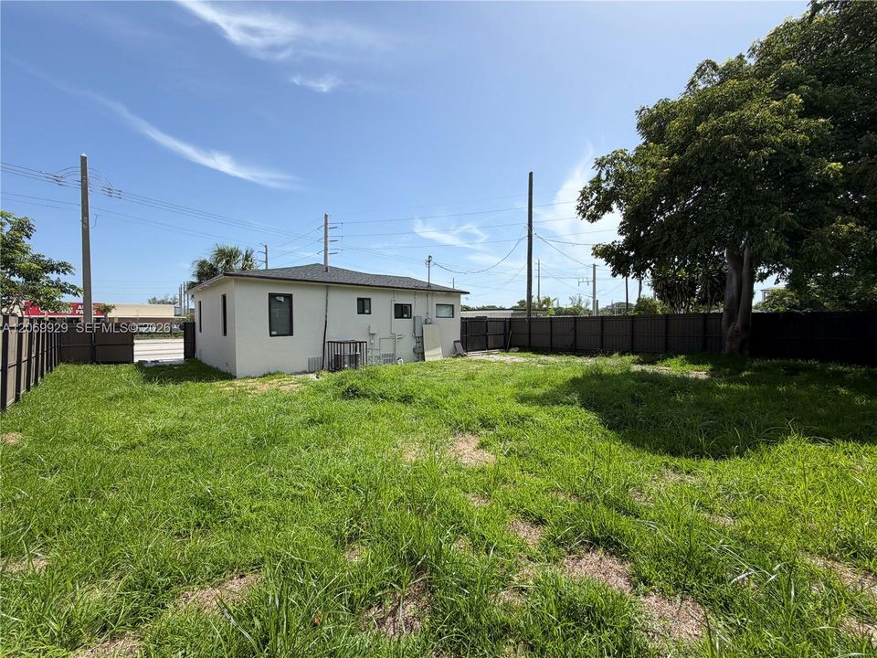 For Rent: $3,400 (2 beds, 1 baths, 0 Square Feet)