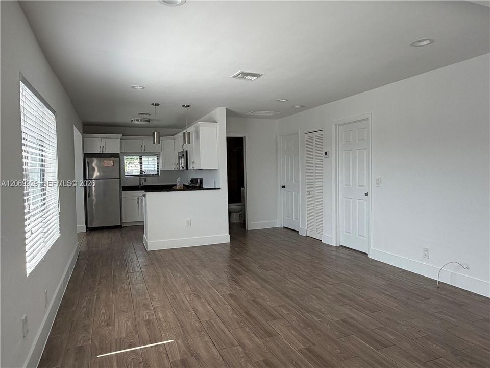 For Rent: $3,400 (2 beds, 1 baths, 0 Square Feet)