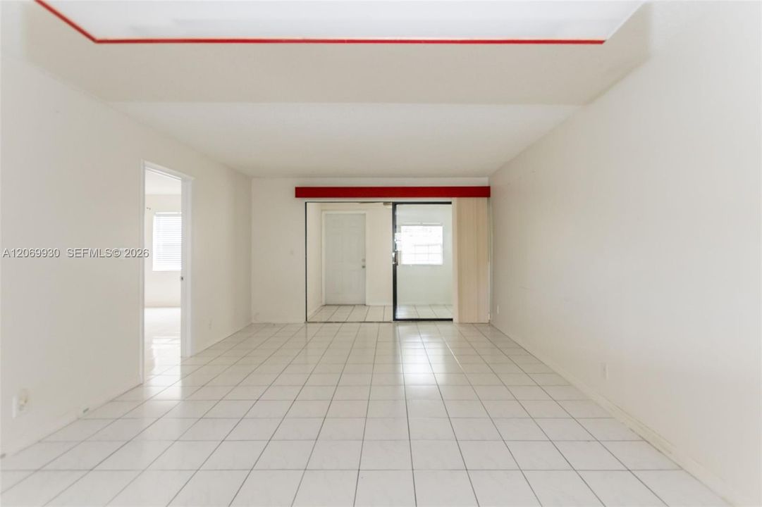 For Rent: $2,200 (2 beds, 2 baths, 1000 Square Feet)