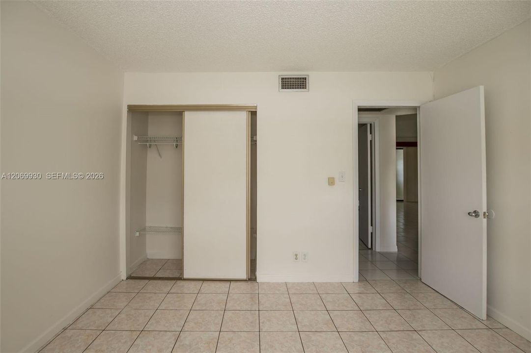For Rent: $2,200 (2 beds, 2 baths, 1000 Square Feet)