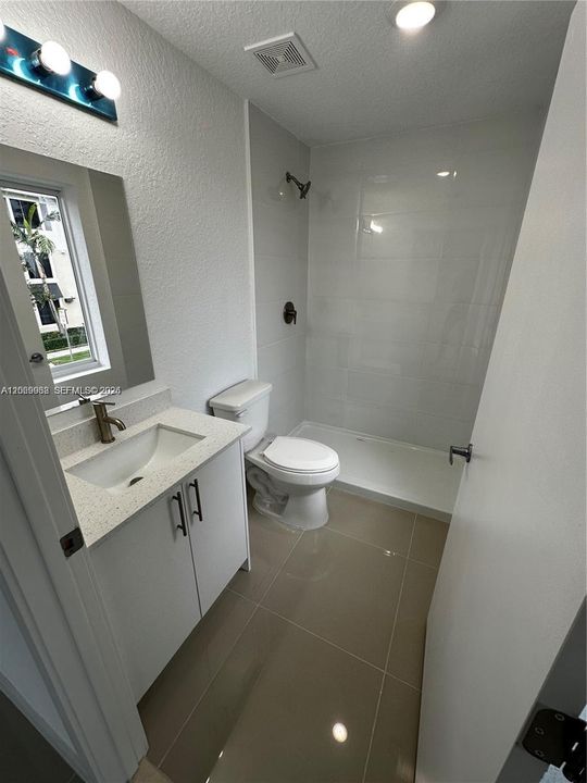 For Rent: $2,900 (4 beds, 3 baths, 1398 Square Feet)