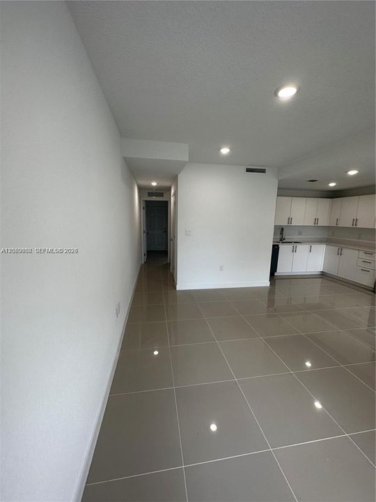 For Rent: $2,900 (4 beds, 3 baths, 1398 Square Feet)