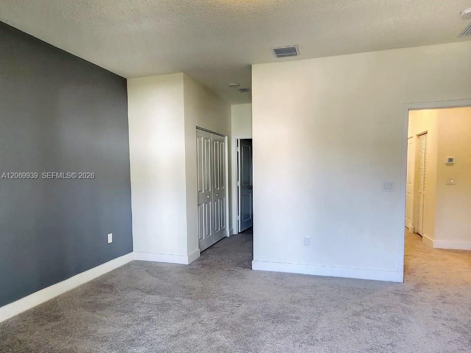 For Rent: $4,100 (3 beds, 2 baths, 1431 Square Feet)