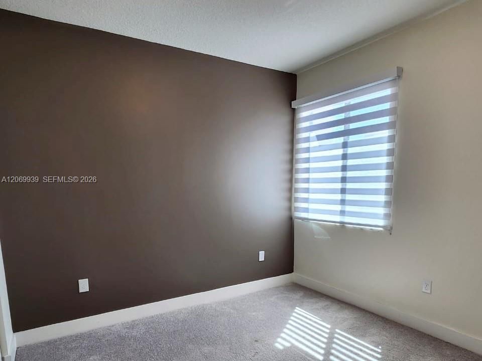 For Rent: $4,100 (3 beds, 2 baths, 1431 Square Feet)