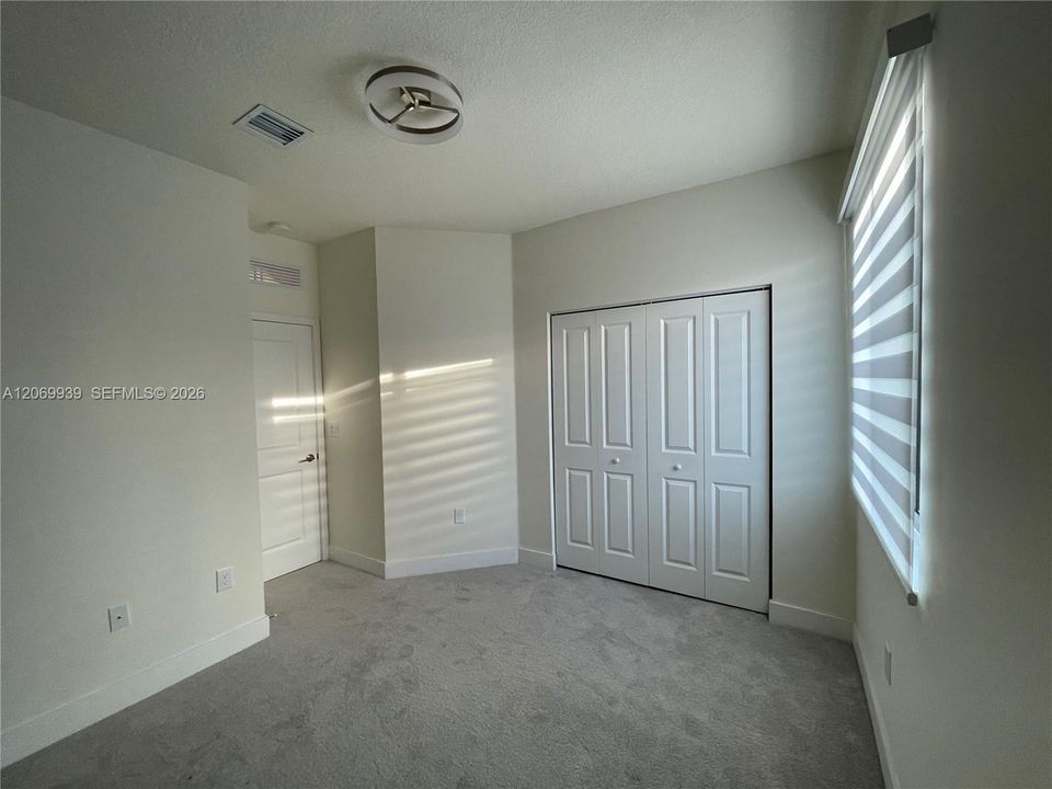 For Rent: $4,100 (3 beds, 2 baths, 1431 Square Feet)